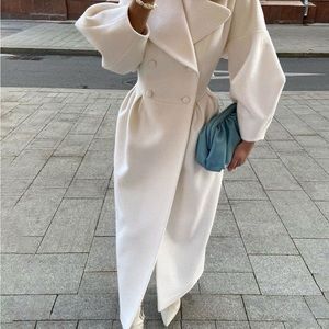 Commense Cream Trench Coat with Oversized Lapel